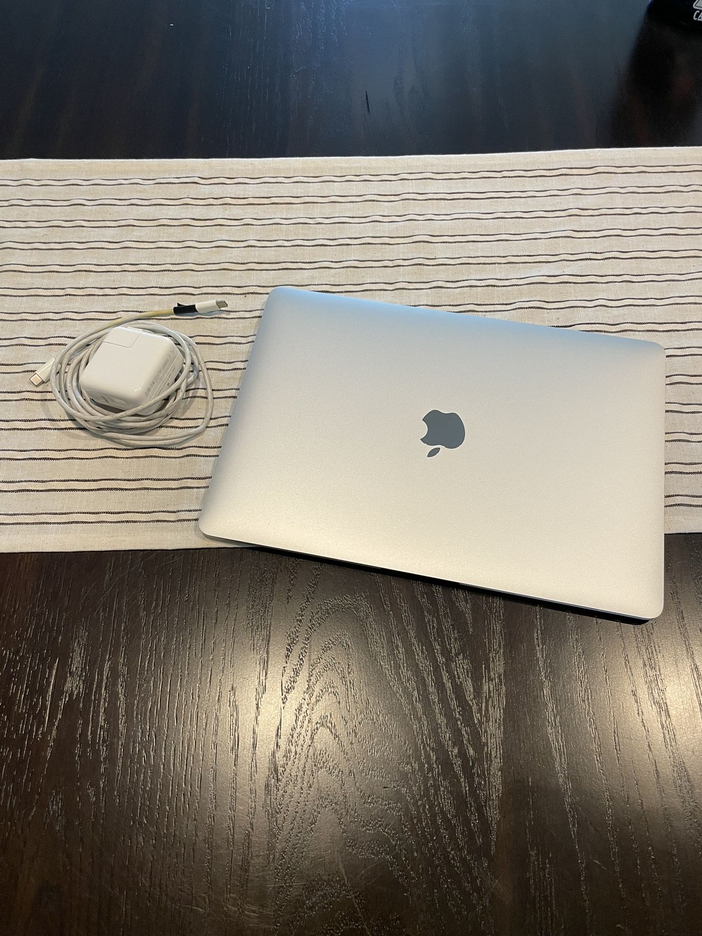 Macbook Air (Retina, 13-inch, 2019)
