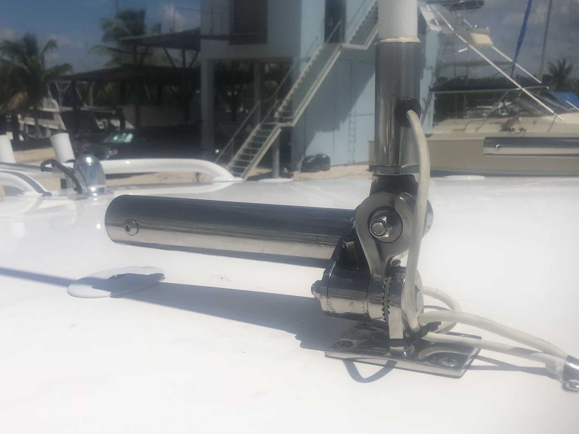 E-Riggers Marine Mount. Electric Antenna Mount