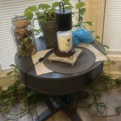 House sale…everything must go…come in and look around …sat 3/7/26@9am