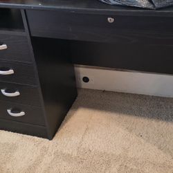 Black Desk Tvilum