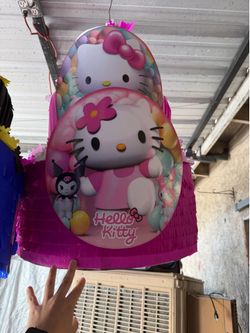 Hello kitty three tier pinata with balls