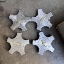 Chevy Equinox center caps