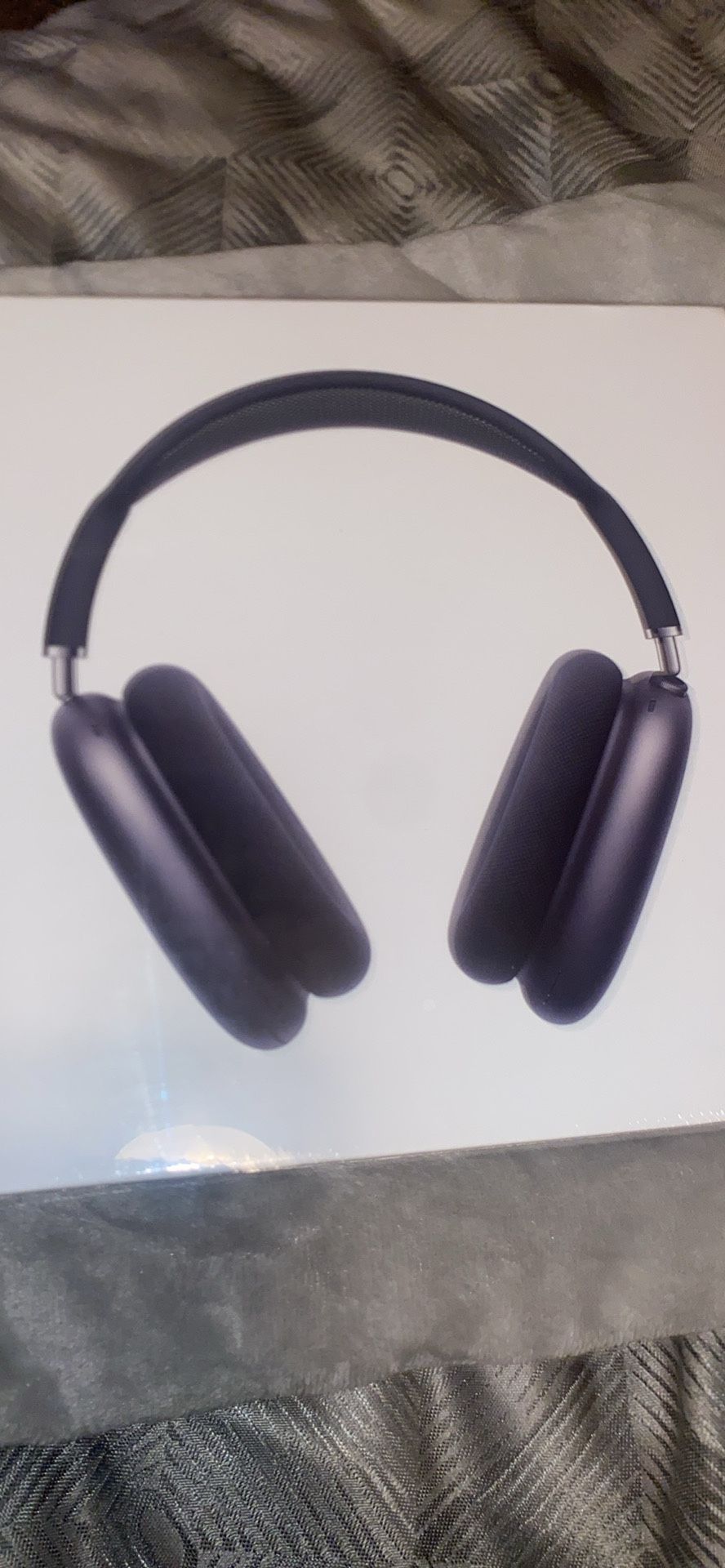 AirPod Maxes