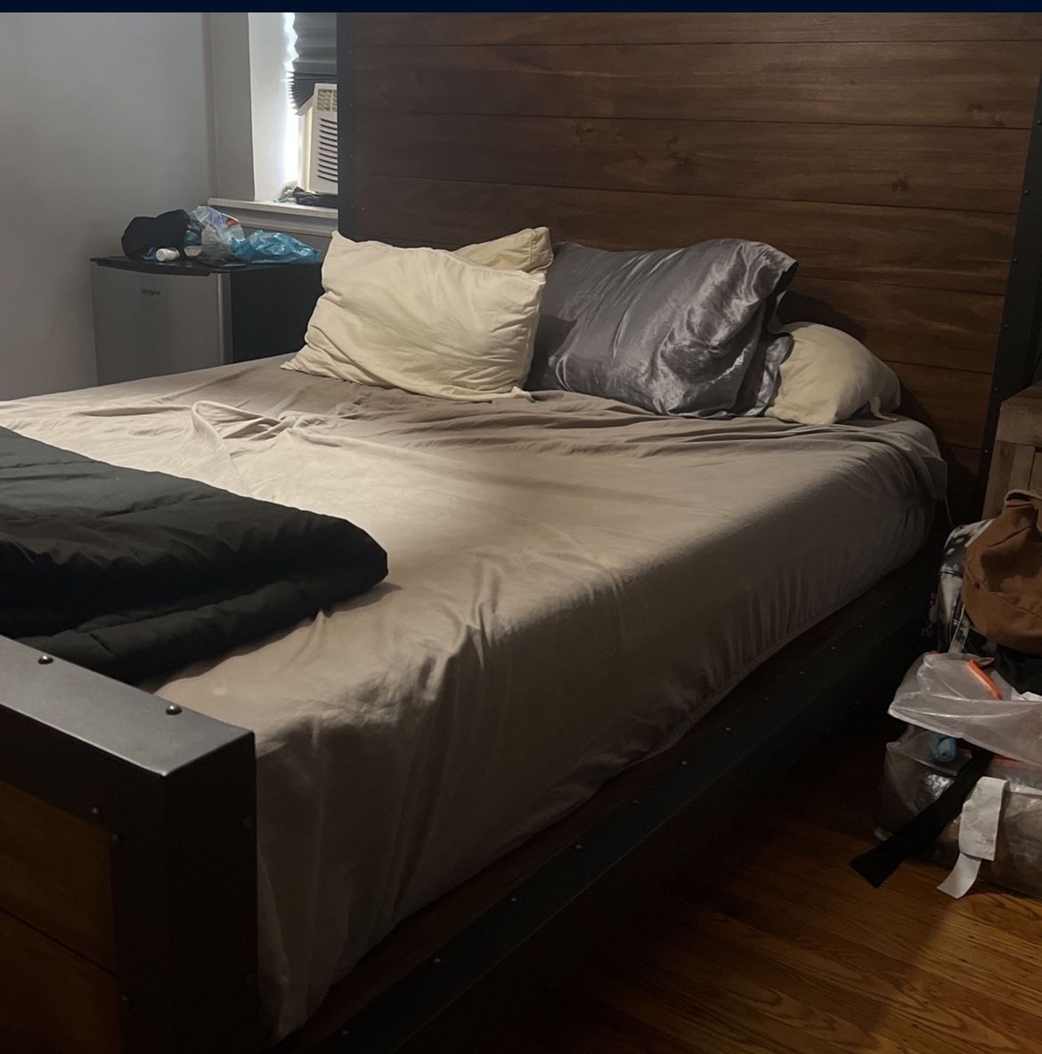 Wooded Bed frame Queen
