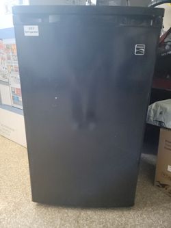 Kenmore Compact Mini Refrigerator Black