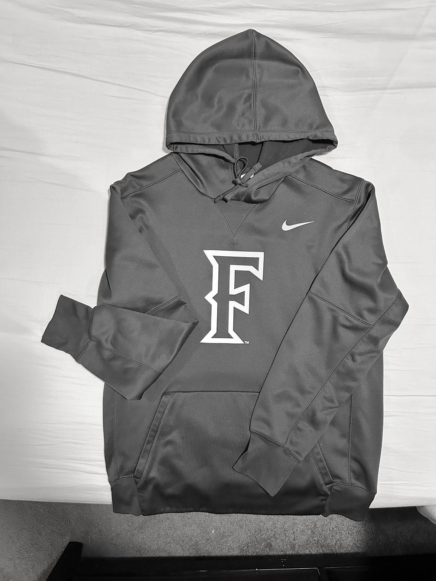 CSUF Nike Sweater Size M