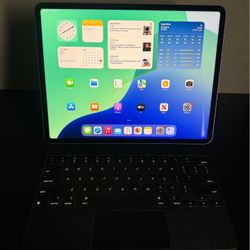 iPad Pro 12.9 Inches 6th Gen 128GB WiFi Cellular Apple Keyboard Included 