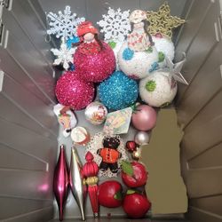 Christmas Ornaments - $5 for a set / $1 to $2 each not part of set