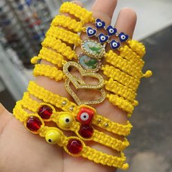 Pulseras $5 Dlrs Cada Una