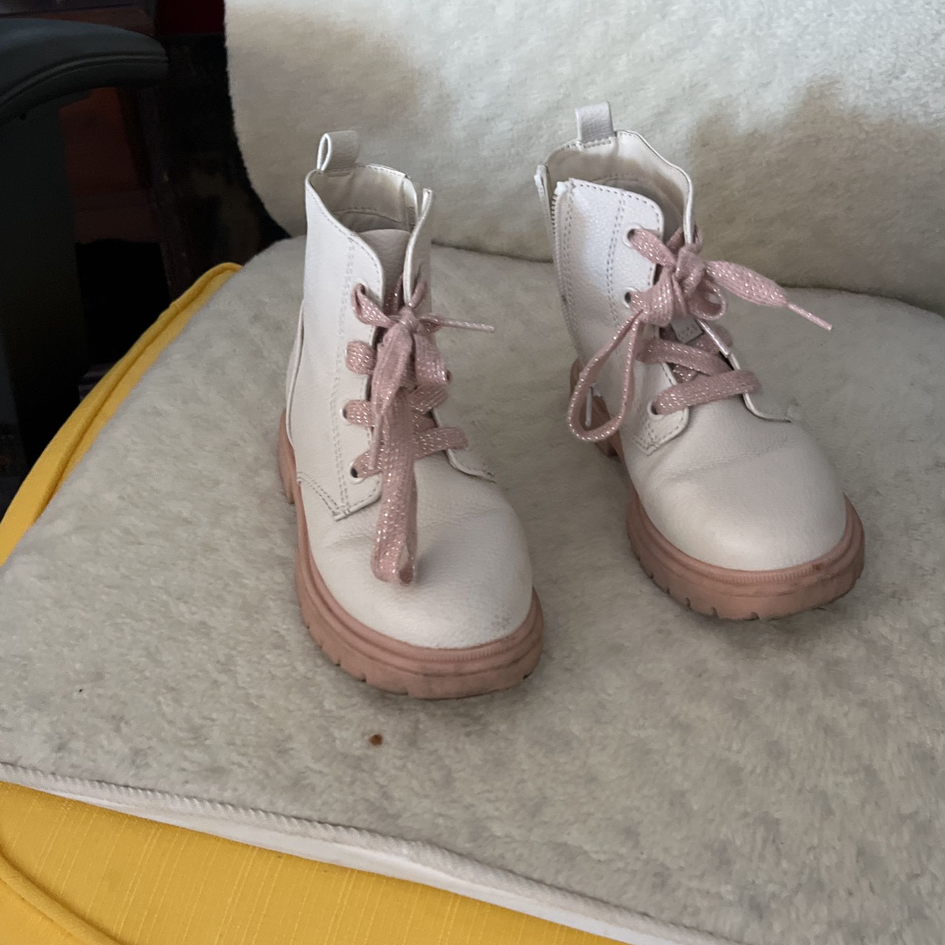 Girl’s Tan Lace- Up Boots