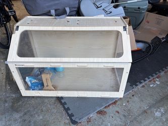 Small animal habitat