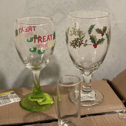 Christmas Holiday Glassware Set For 6