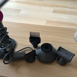 Dyson Supersonic Hair Dryer, Stand & Attachments