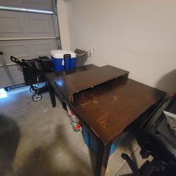 Dinning Table With  Extension And 6 Chairs