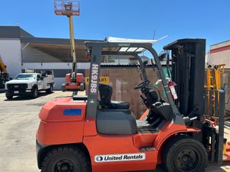 8000lb warehouse forklift Toyota 7FDU35