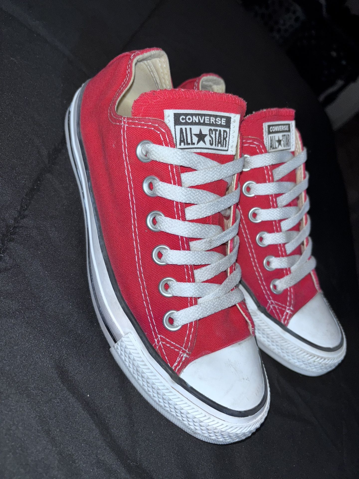 Women’s Size 7 Converse