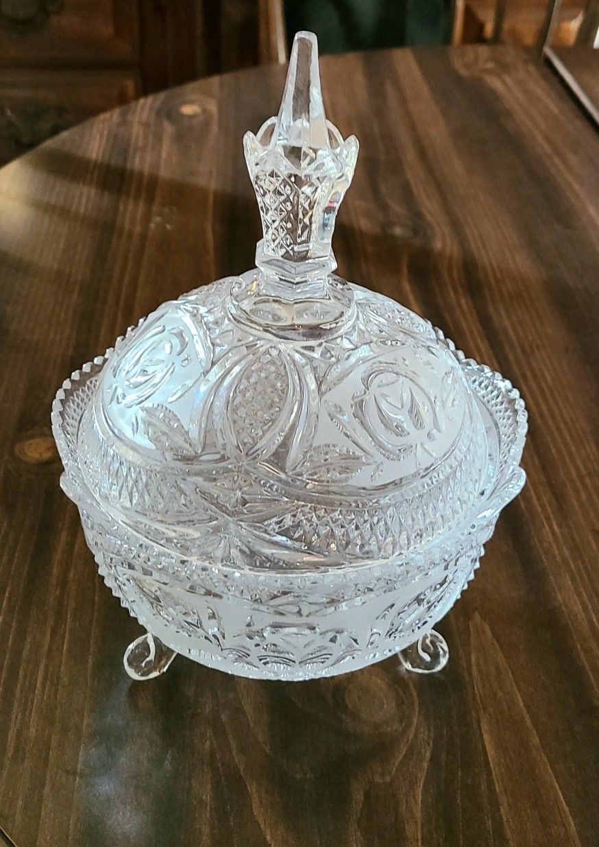 Beautiful Ornate Vintage Heavy Lidded Crystal Candy Dish w 3 Support Legs