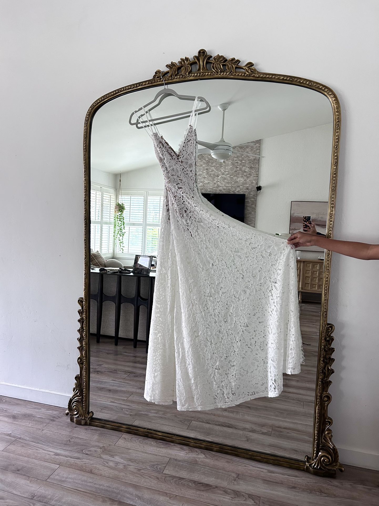 Lulu’s White Lace Maxi Dress - XS