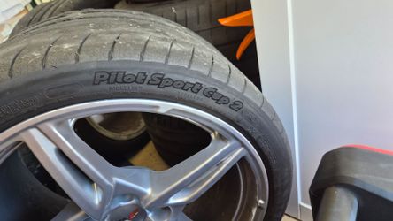 4 c8 corvette rims and sensors. No tires