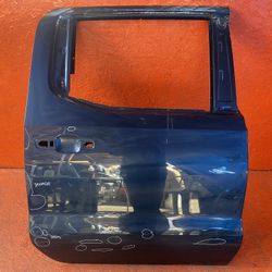2019 2020 2021 CHEVY SILVERADO 1500 GMC SIERRA 1500 REAR RIGHT DOOR OEM USED