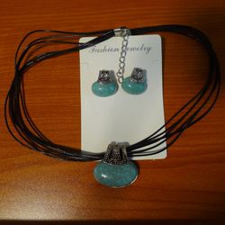 * Turquoise Necklace & Earrings Set