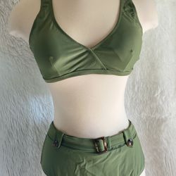 New Two Piece Bikini Set  In Size Large