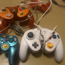 GameCube Controllers