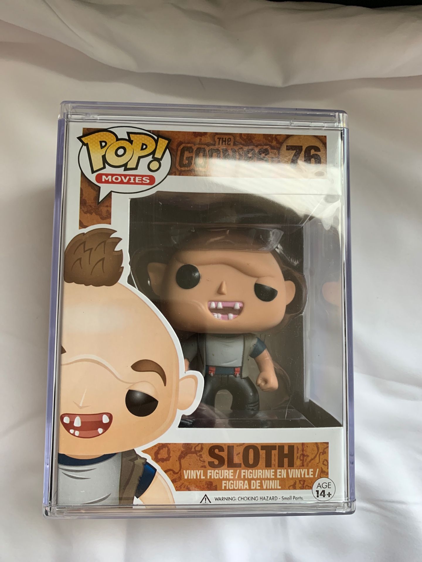 Funko pop Sloth The goonies ( with hard plastic cover)