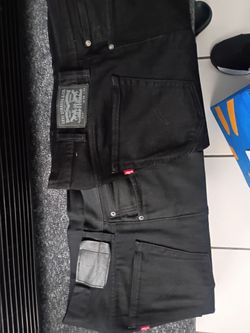 Levis 2pair black/ tire inflator