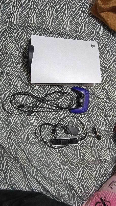 PS5 w/ 1tb SSD and controller charging dock