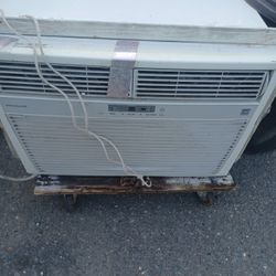 Ac Units $60/$100 Each