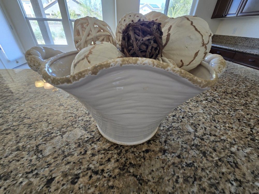 Cream Ceramic Bowl with Balls