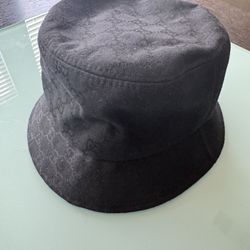 Gucci hat Size L