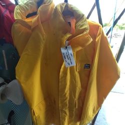 IN3548-001 West Marine Foul Weather XXL Pants And T-XL Jacket
