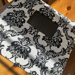 12x12 Scrapbook Album – Damask Pattern – With Sleeves