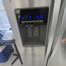Whirlpool Double Door Refrigerator 