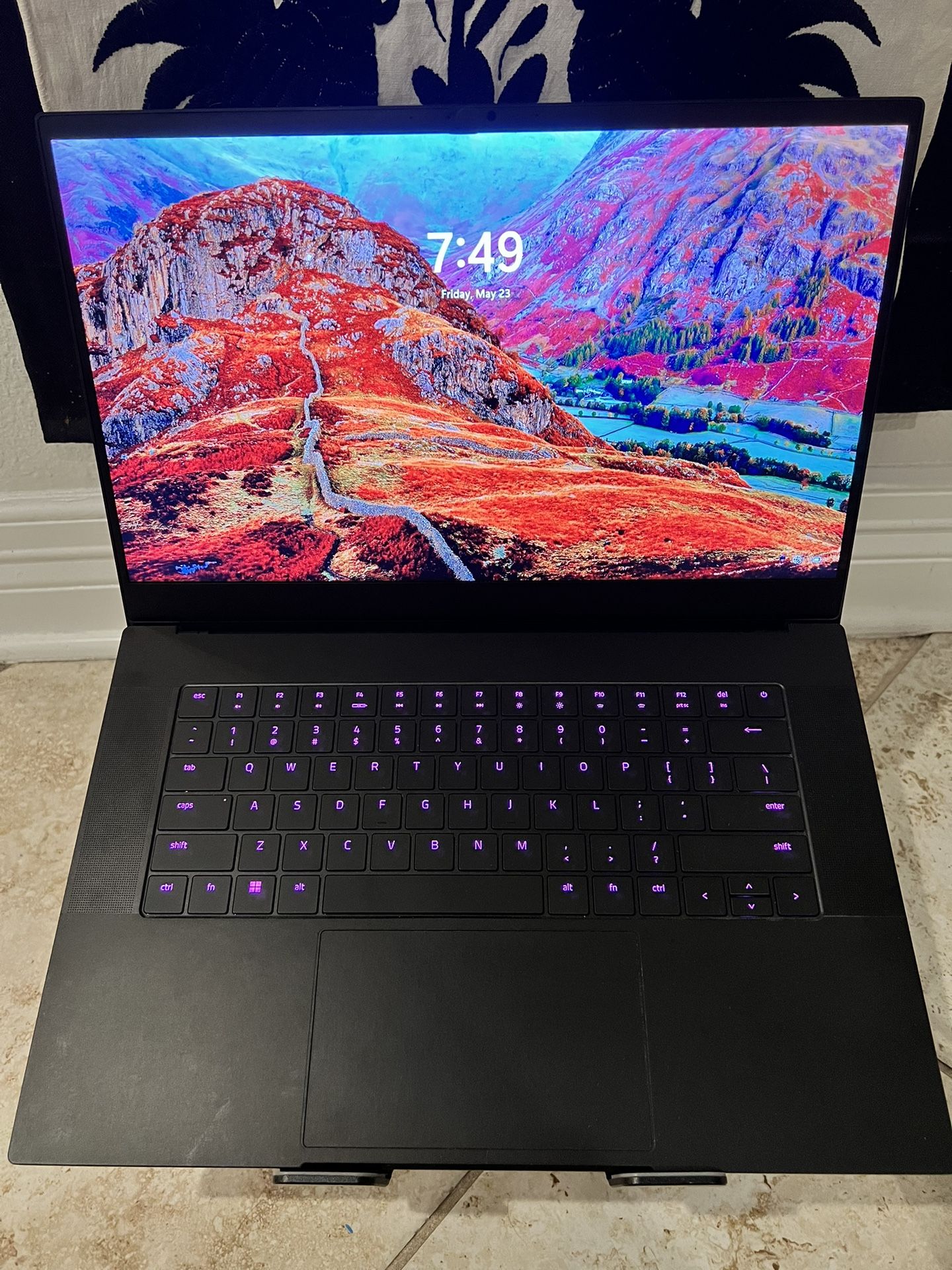 Razer Blade 15 Advanced (3070ti, i7, 360hz)