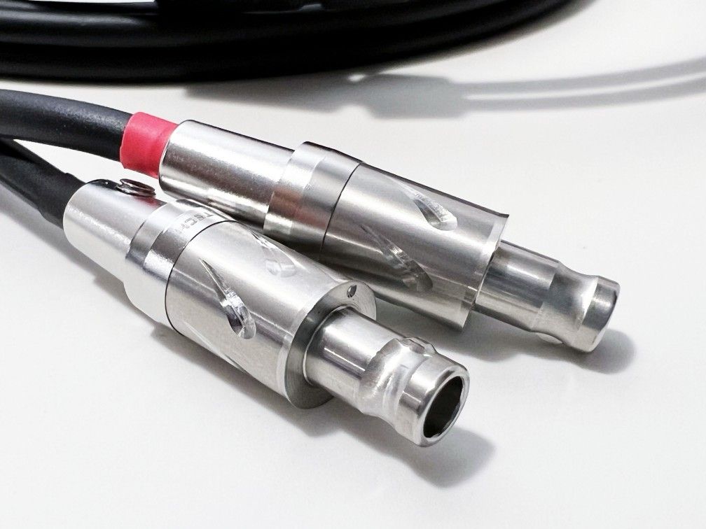 FURUTECH ADL iHP-35H Jack 6.35 mm Cable to SENNHEISER HD800 (1.3 m/3.2ft)