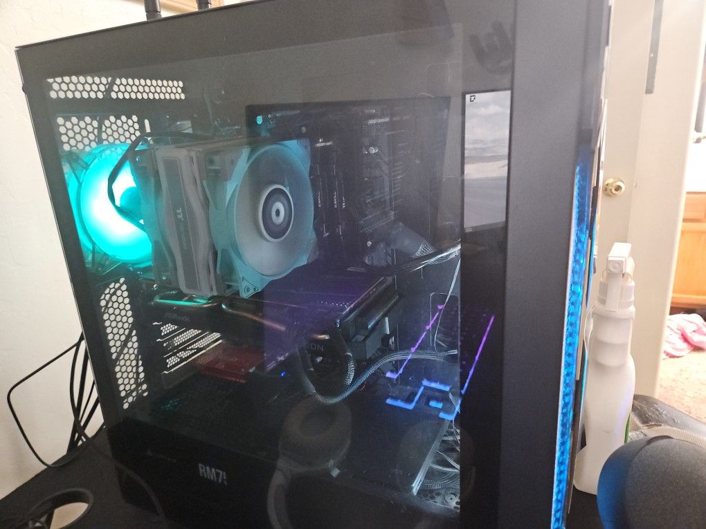 Selling Gaming Setup $1000