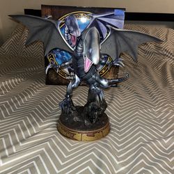 Yu-Gi-Oh! Blue-Eyes White Dragon Statue (Silver Edition)