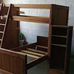This end up Loft Bunk bed With Extra Twin Bed , Book Shelf And Drawers 