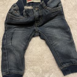 12 Months Levi’s Jogger Jeans So Cute 