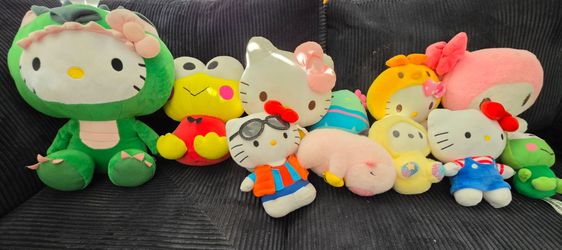 Sanrio Hello Kitty Plush Lot of 10+