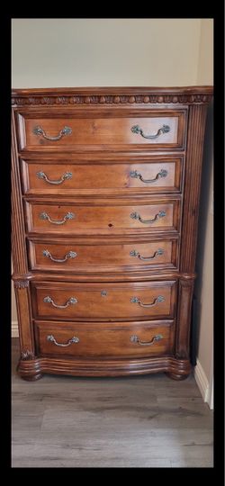 Queen bedroom set