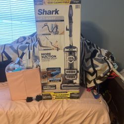 Shark Lift Away Vacuum 