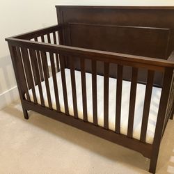 DaVinci Full-Size Convertible Crib