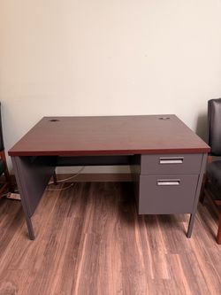 Office desk w/ filing drawers