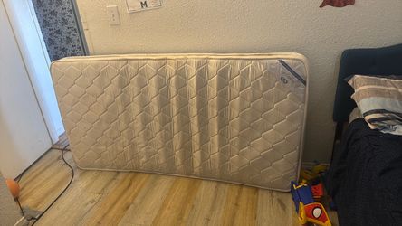 Twin bed