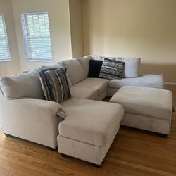 3 Piece Living Room Set w/pillows