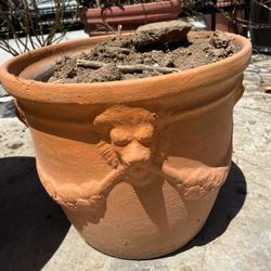 Flower pot